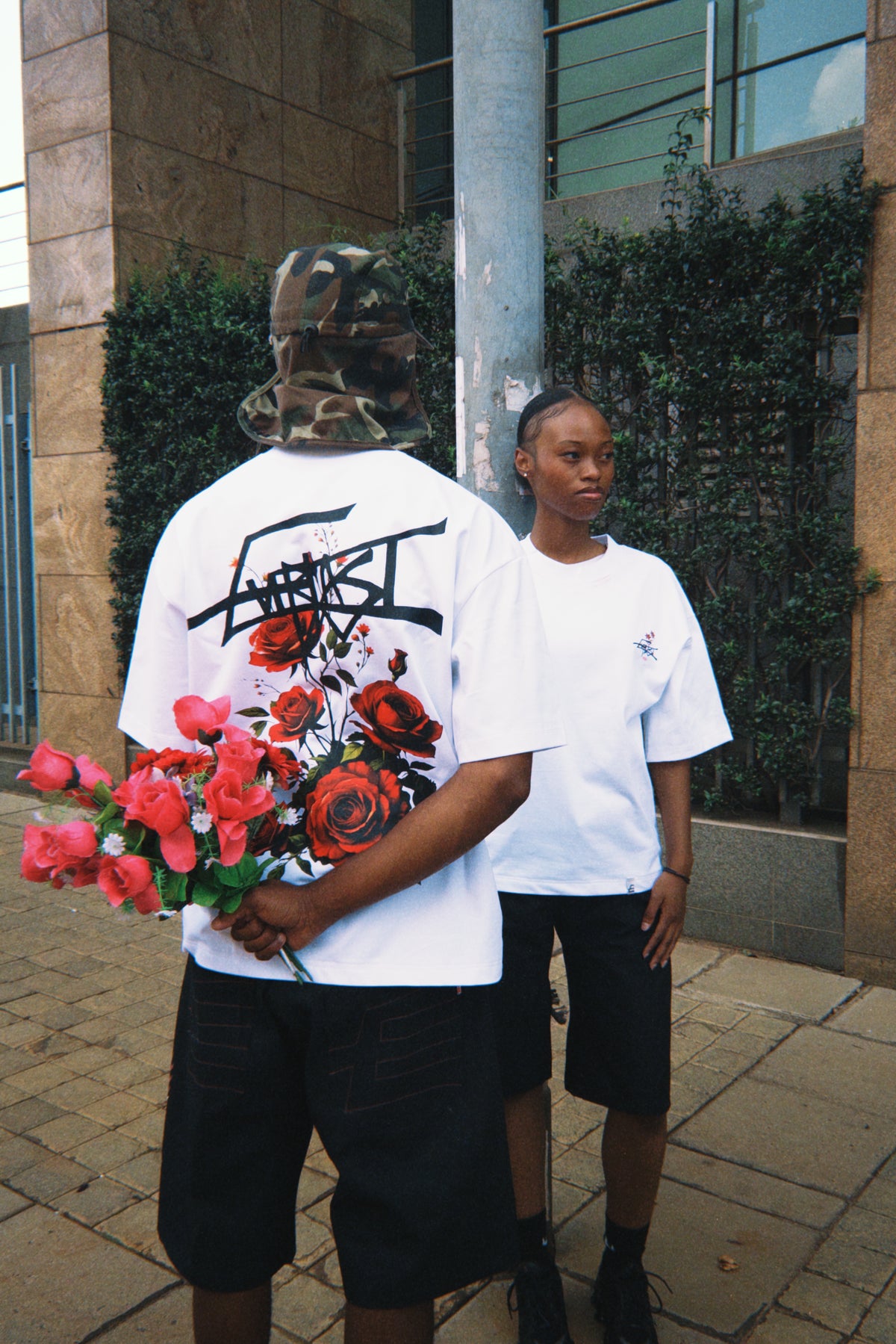 ROSES TEE